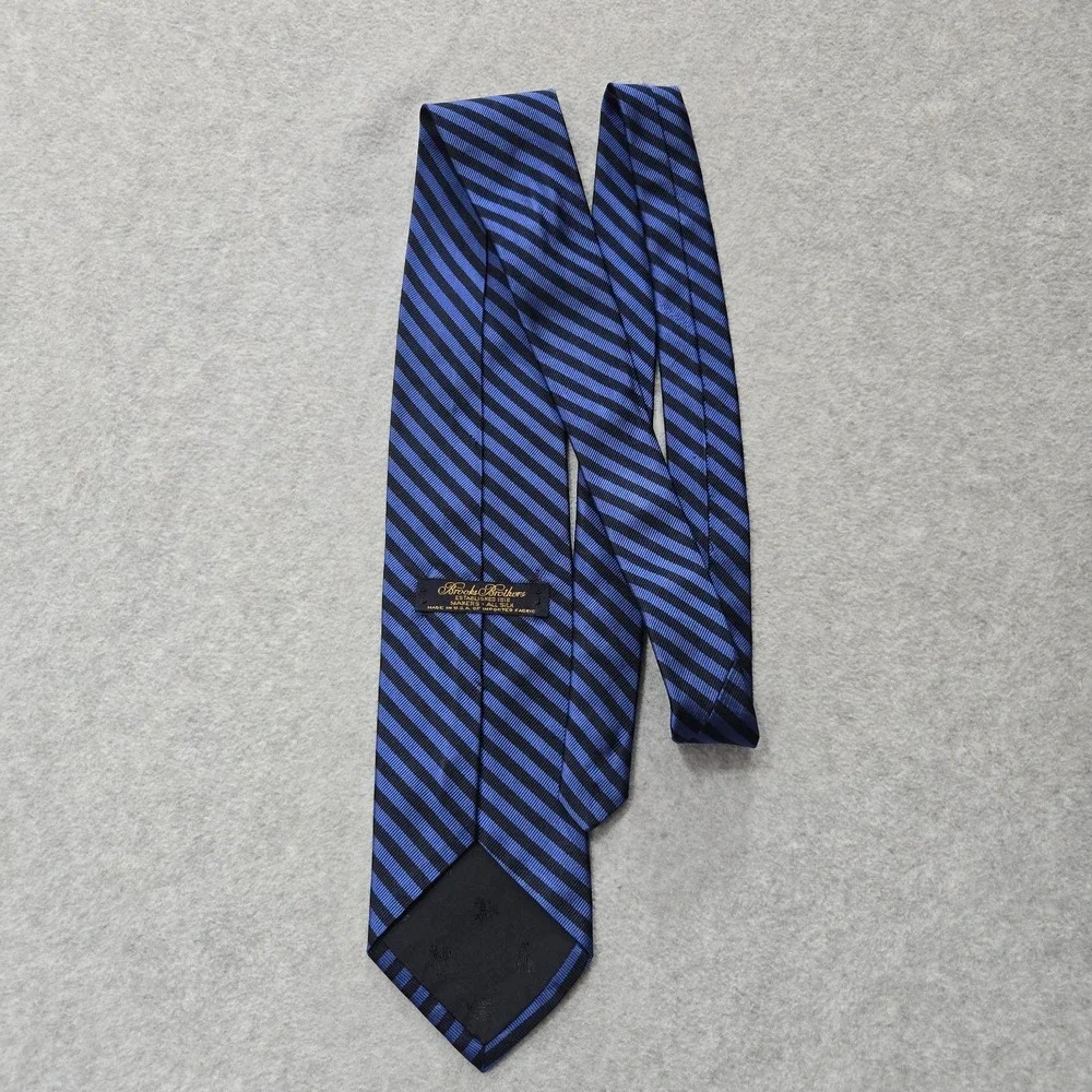 Brooks Brothers Tie Mens 100% Silk Vintage Made in USA Classic Preppy Striped‎
